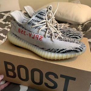 Yeezy 350 V2 Zebras size 10 US